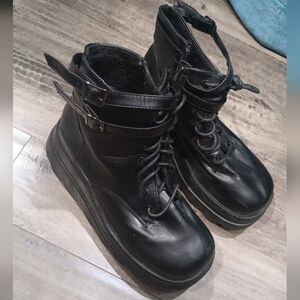 Platform boots size 10 4 inch